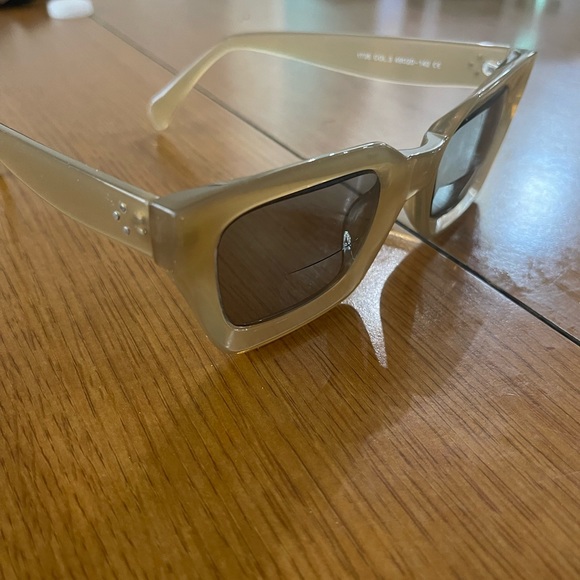 Frames - Picture 2 of 3